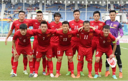 Nhiều khó khăn chờ đợi đội tuyển Việt Nam tại AFF Cup 2016.